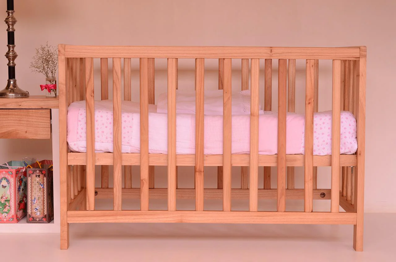 LARGE Baby Crib - 5" Mattress & Sheet Included - MCS - Image 3