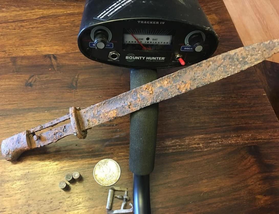 Metal Detector - Image 3
